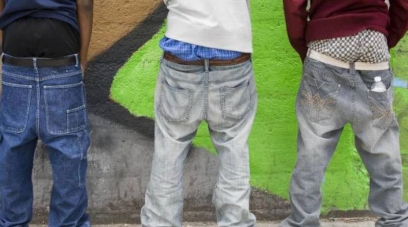 What Does Sagging Pants Mean?